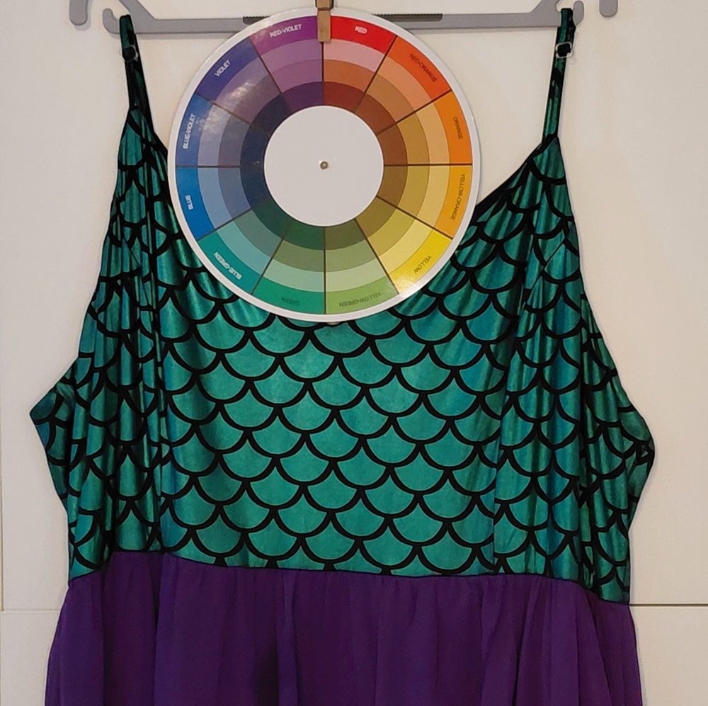 Rosegal Green Scale-Print Bodice with Purple High-Low Skirt Dress - Picture 5 of 11
